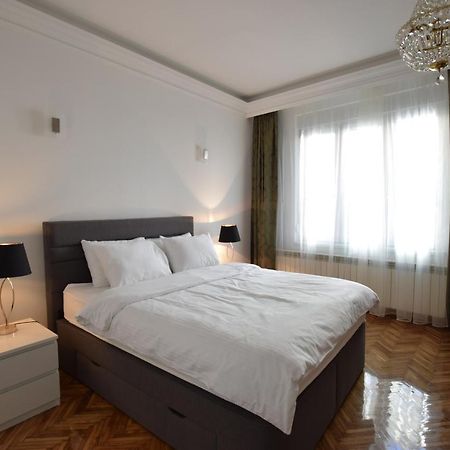 Crown Apartment - Your Most Comfortable Stay Belgrade Extérieur photo