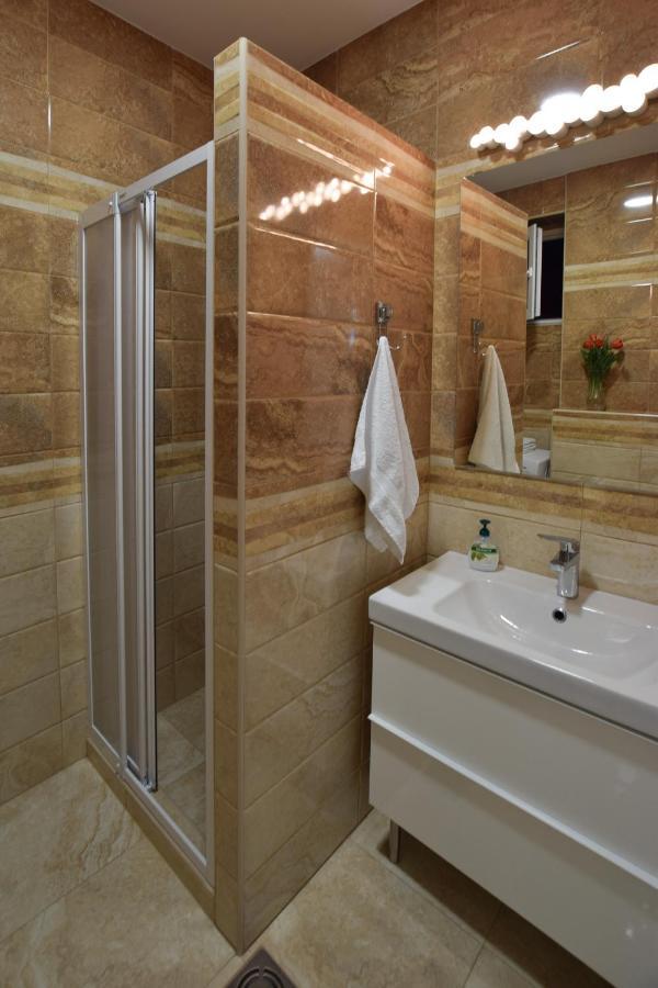 Crown Apartment - Your Most Comfortable Stay Belgrade Extérieur photo