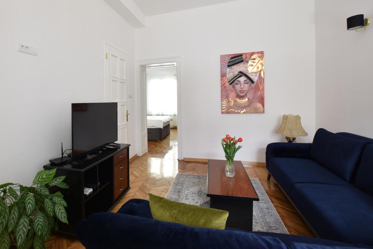 Crown Apartment - Your Most Comfortable Stay Belgrade Extérieur photo