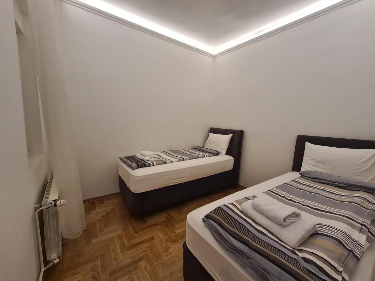 Crown Apartment - Your Most Comfortable Stay Belgrade Extérieur photo
